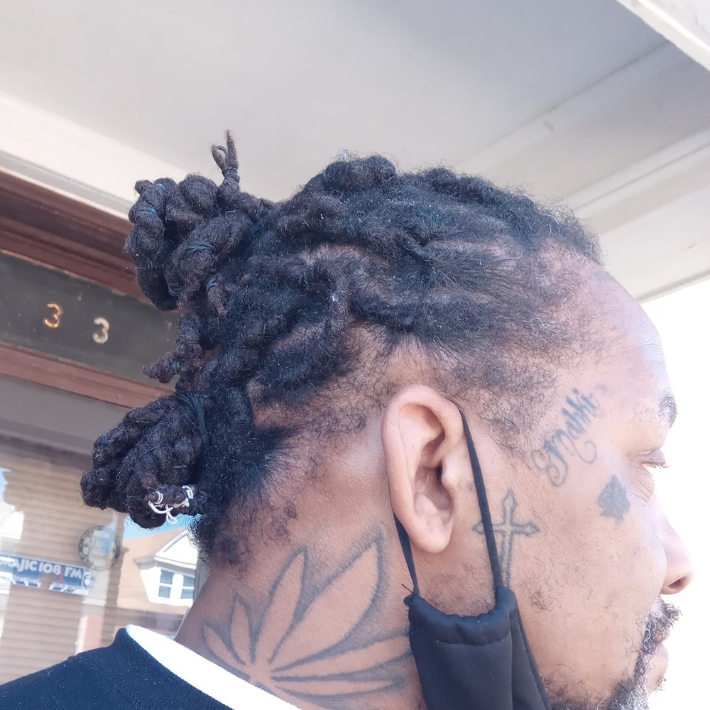 Meet your Posher, Brandon